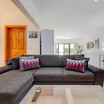Spacious In St'julians By Sf Homes アパート Saint Julian's