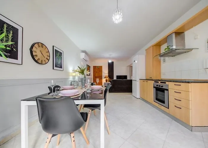 Διαμέρισμα Spacious In St'julians By Sf Homes