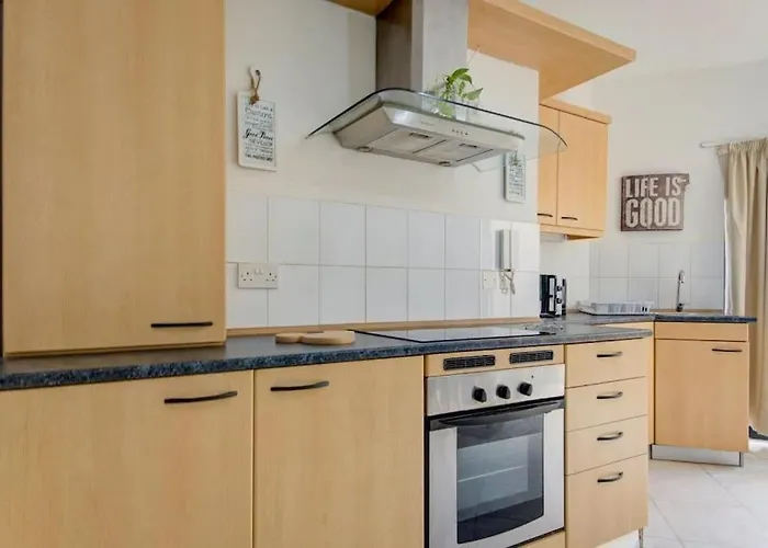 Spacious In St'julians By Sf Homes Διαμέρισμα *