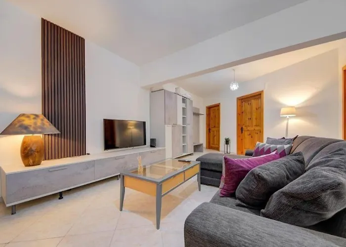 Spacious In St'julians By Sf Homes * Saint Julian's