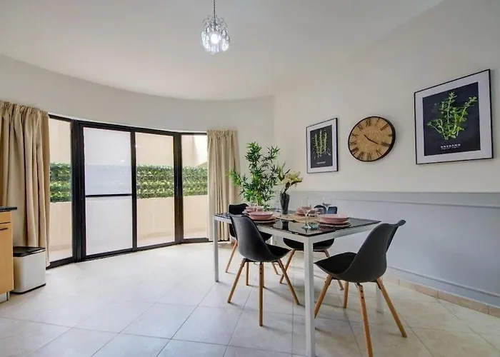 Διαμέρισμα Spacious In St'julians By Sf Homes
