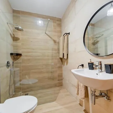 Spacious In St'julians By Sf Homes Apartment